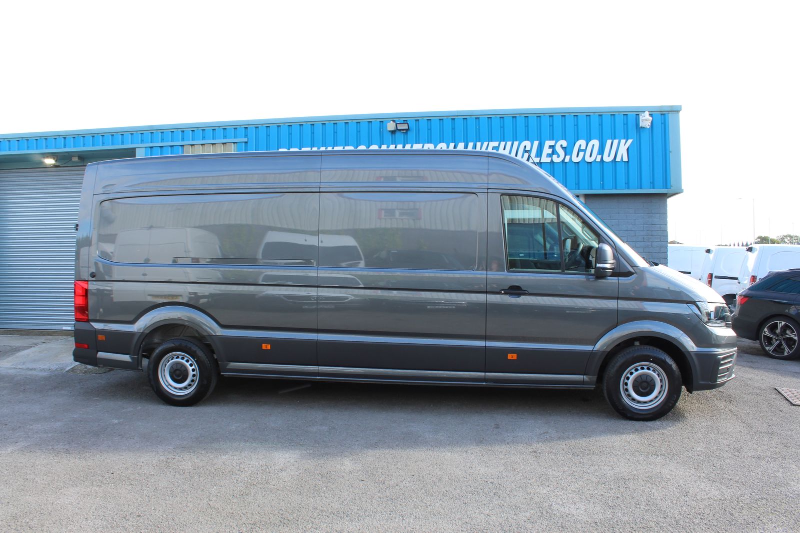 Volkswagen Crafter 2.0 TDI CR35 Commerce Plus Panel Van 5dr Diesel Manual FWD LWB High Roof Euro 6 (s/s) (140 ps) 5dr Manual 2026