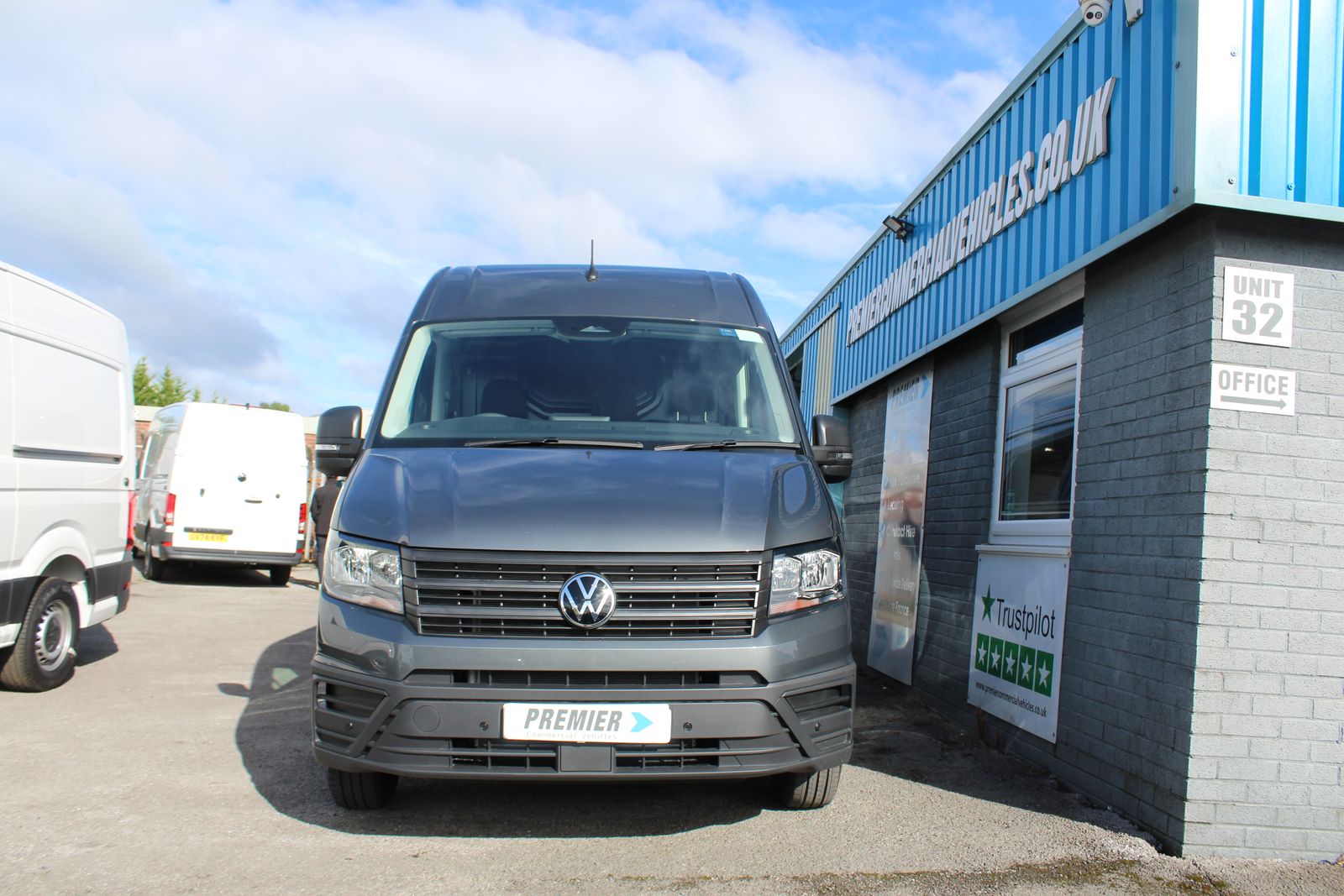 Volkswagen Crafter 2.0 TDI CR35 Commerce Plus Panel Van 5dr Diesel Manual FWD LWB High Roof Euro 6 (s/s) (140 ps) 5dr Manual 2026