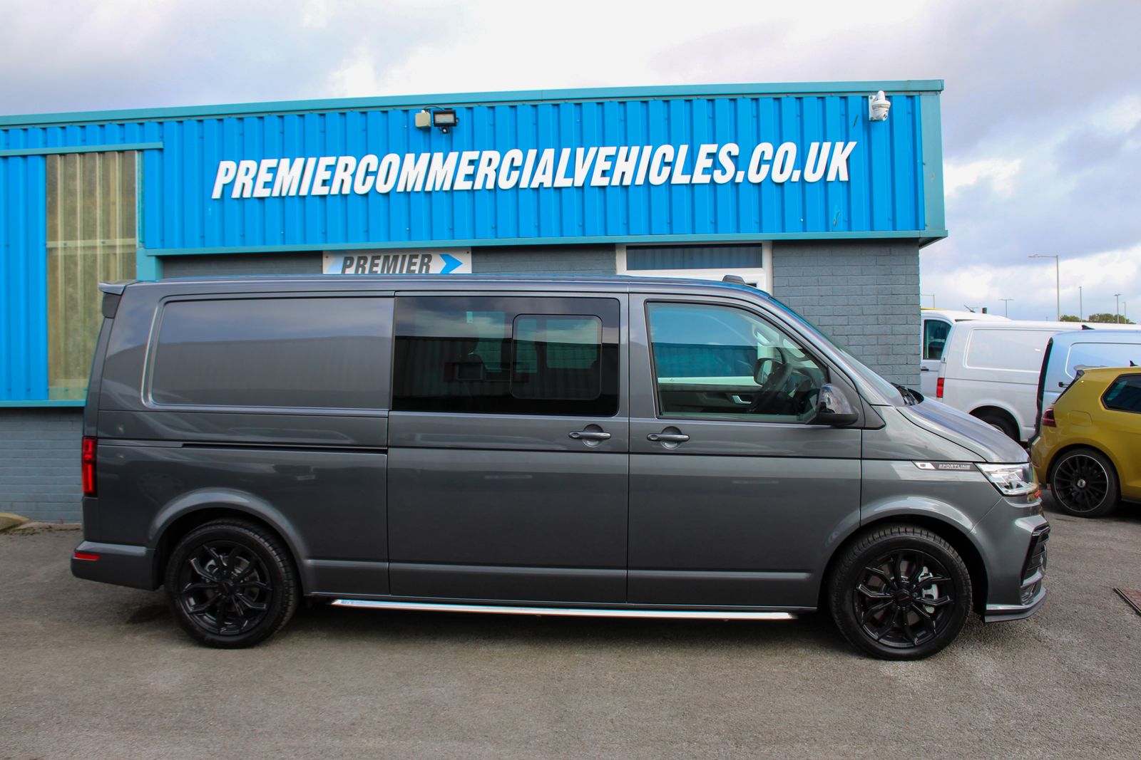 Volkswagen Transporter 2.0 BiTDI T32 Sportline Crew Van 5dr Diesel DSG FWD Euro 6 (s/s) (204 ps) 5dr Automatic 2026