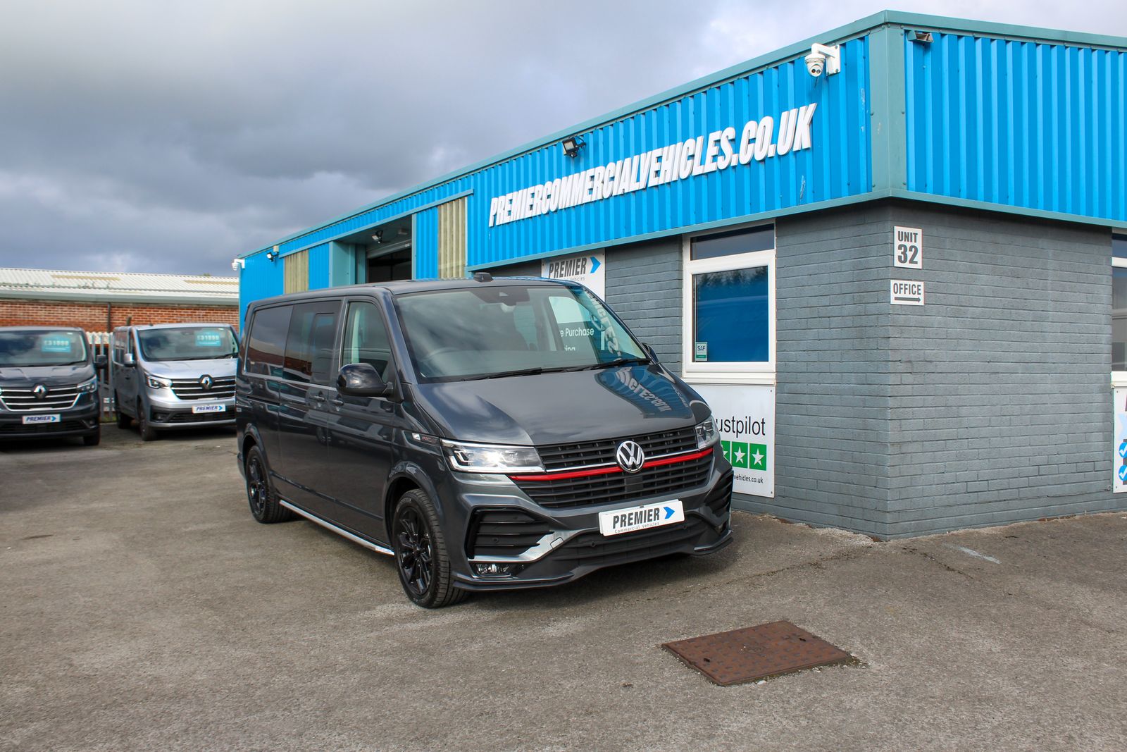 Volkswagen Transporter 2.0 BiTDI T32 Sportline Crew Van 5dr Diesel DSG FWD Euro 6 (s/s) (204 ps) 5dr Automatic 2026