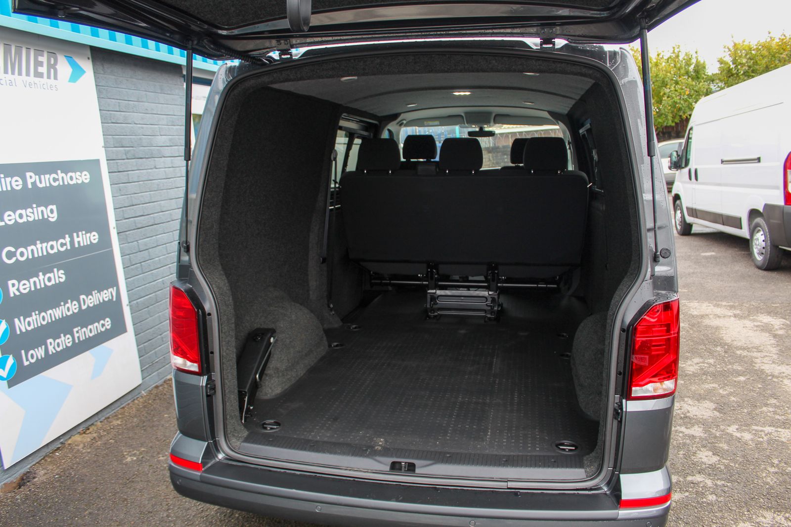 Volkswagen Transporter 2.0 TDI T30 Highline Panel Van 5dr Diesel DSG FWD LWB Euro 6 (s/s) (150 ps) 5dr Automatic 2026