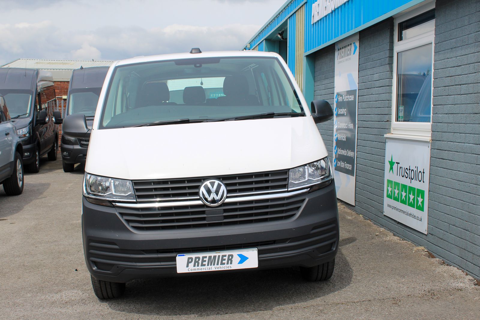Volkswagen Transporter 2.0 TDI T32 Startline Business Crew Van 5dr Diesel DSG FWD LWB Euro 6 (s/s) (150 ps) 5dr Automatic 2026