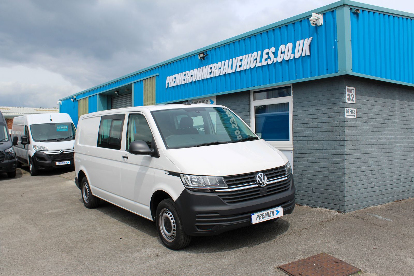 Volkswagen Transporter 2.0 TDI T32 Startline Business Crew Van 5dr Diesel DSG FWD LWB Euro 6 (s/s) (150 ps) 5dr Automatic 2026