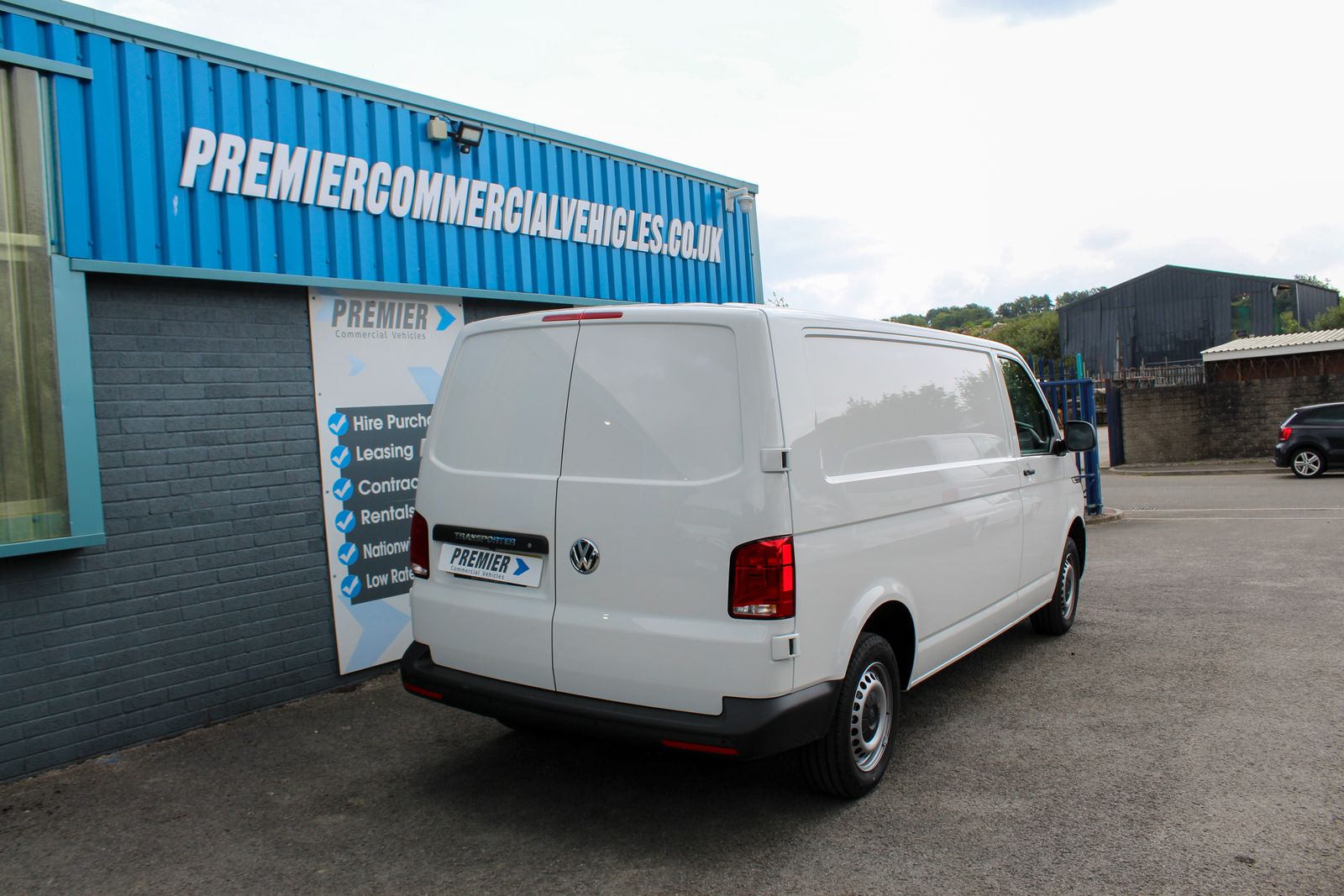 Volkswagen Transporter 2.0 TDI T32 Startline Business Panel Van 5dr Diesel Manual FWD LWB Euro 6 (s/s) (150 ps) 5dr Manual 2026