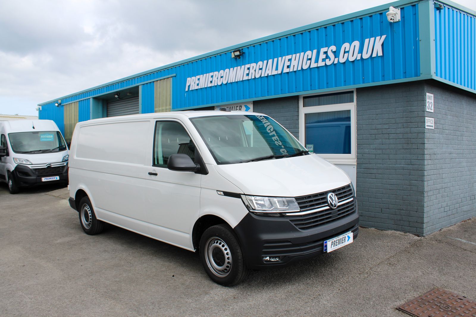Volkswagen Transporter 2.0 TDI T32 Startline Business Panel Van 5dr Diesel Manual FWD LWB Euro 6 (s/s) (150 ps) 5dr Manual 2026