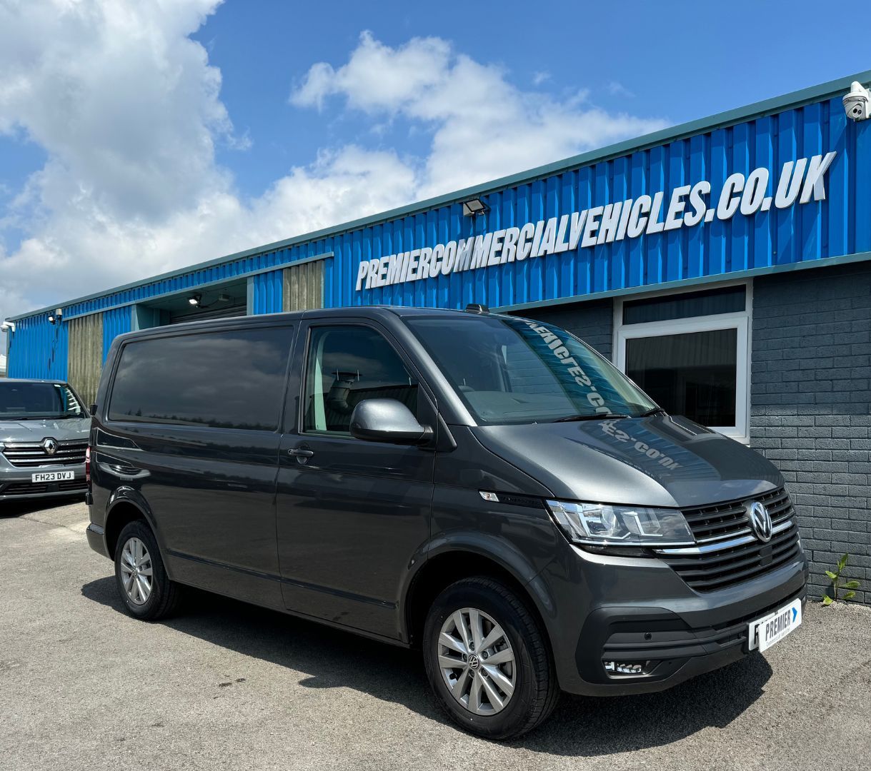 Volkswagen Transporter 2.0L T28 HighLine TDI Diesel Manual Euro 6 110 (109 bhp) 4dr Manual 2026