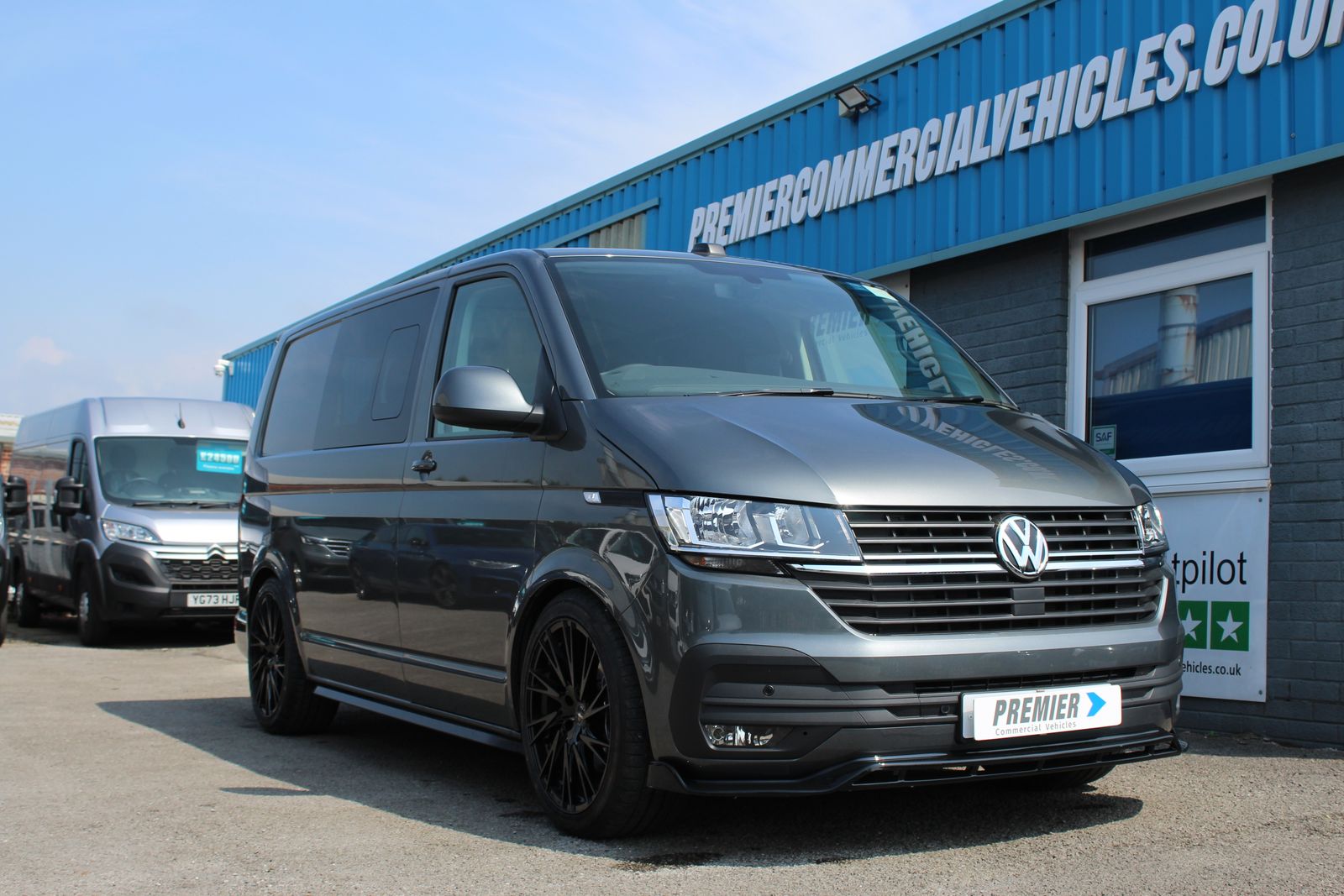 Volkswagen Transporter 2.0L T32 Highline TDI Auto Diesel Euro 6 (150PS) 5dr Automatic 2026