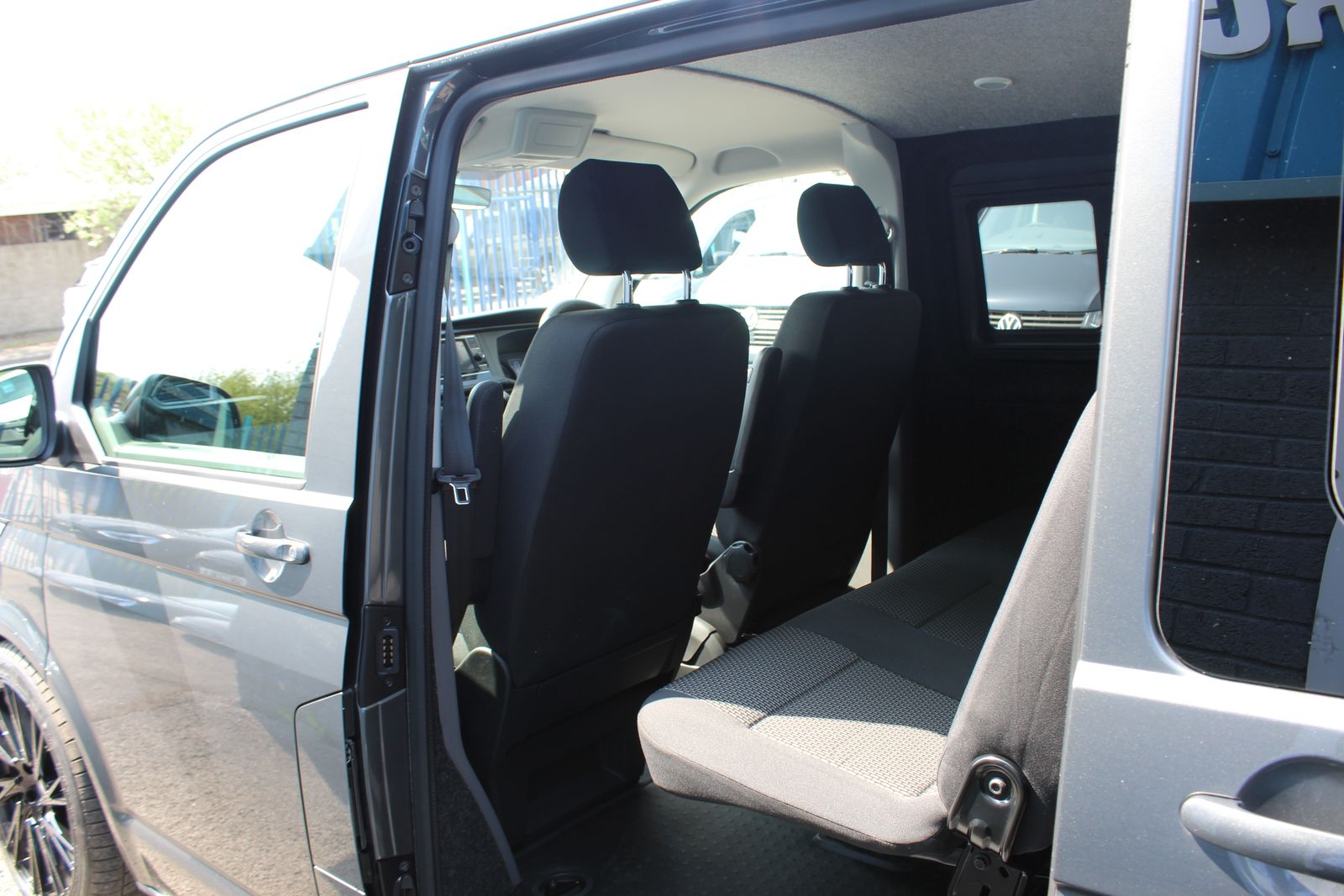 Volkswagen Transporter 2.0L T32 Highline TDI Auto Diesel Euro 6 (150PS) 5dr Automatic 2026
