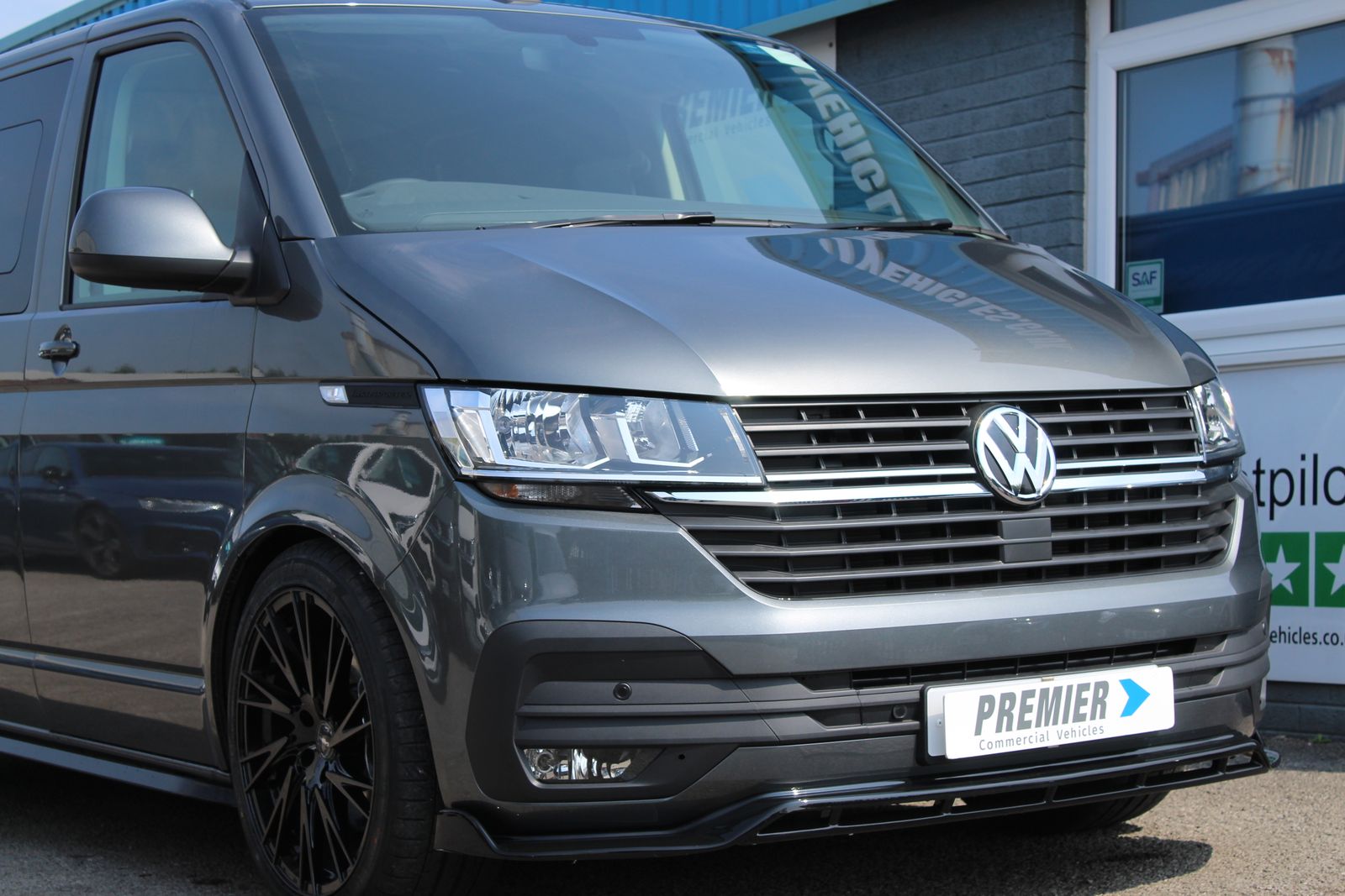 Volkswagen Transporter 2.0L T32 Highline TDI Auto Diesel Euro 6 (150PS) 5dr Automatic 2026