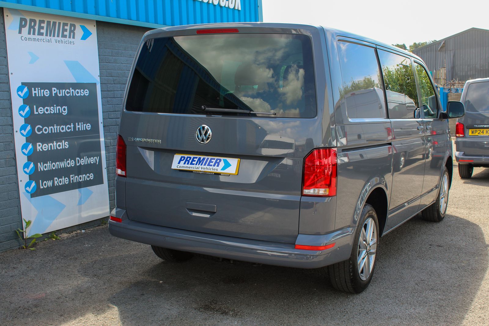 Volkswagen Transporter 2.0L T32 HighLine TDI Diesel Manual Euro 6 (148 bhp) 4dr Manual 2026