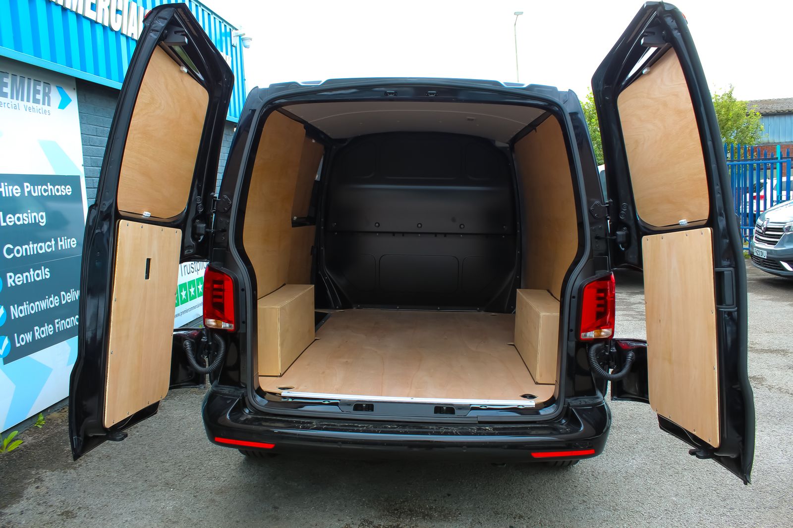 Volkswagen Transporter T28 Panel van Highline SWB 150PS 2.0 TDI 6SP 5dr Manual 2026