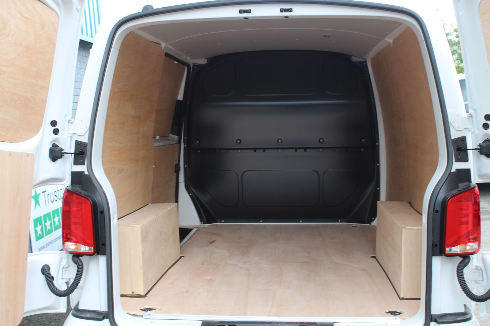 Volkswagen Transporter T28 Panel van Highline SWB 110PS 2.0 TDI 5SP 5dr Manual 2026