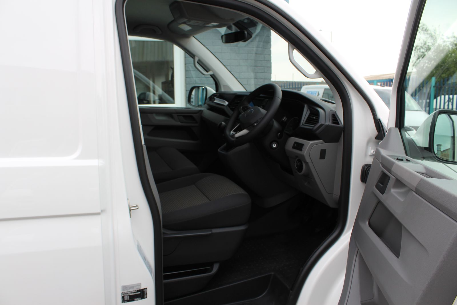 Volkswagen Transporter T28 Panel van Highline SWB 110PS 2.0 TDI 5SP 5dr Manual 2026