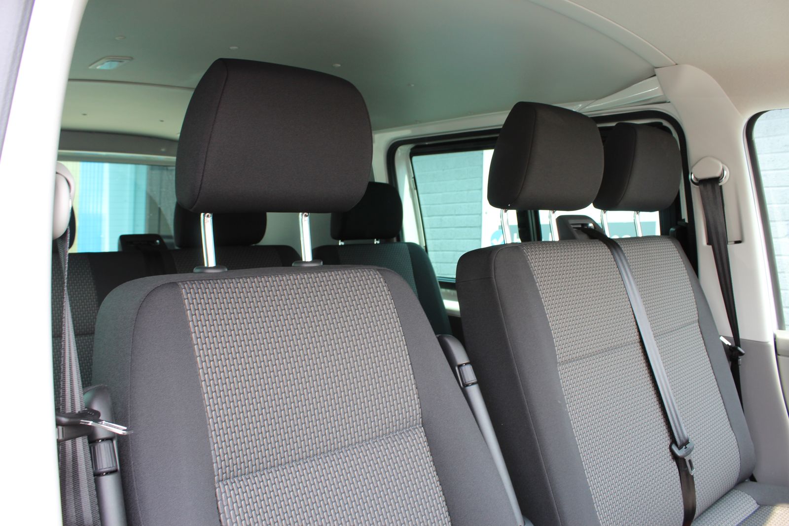 Volkswagen Transporter T32 Kombi Highline SWB 150 PS 2.0 TDI 7SP DSG 4dr Automatic 2026