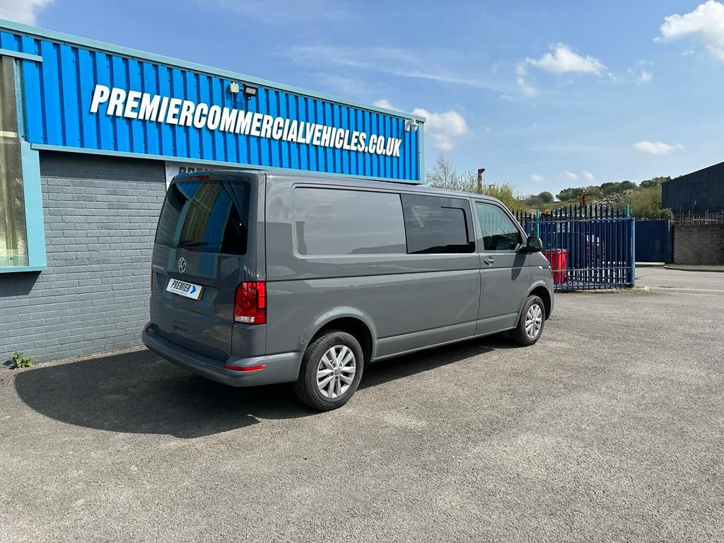 Volkswagen Transporter Transporter T30 Highline TDI S-A 5dr Automatic 2026