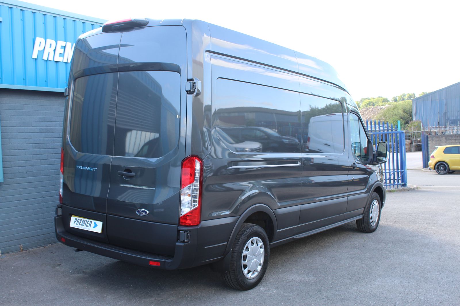 Ford Transit 2.0 350 EcoBlue Trend Panel Van 5dr Diesel Manual RWD L3 H3 Euro 6 (s/s) (130 ps) 5dr Manual 2026