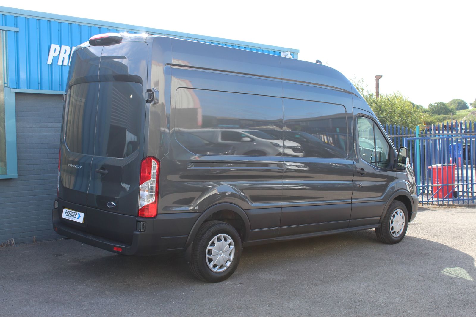 Ford Transit 2.0 350 EcoBlue Trend Panel Van 5dr Diesel Manual RWD L3 H3 Euro 6 (s/s) (130 ps) 5dr Manual 2026