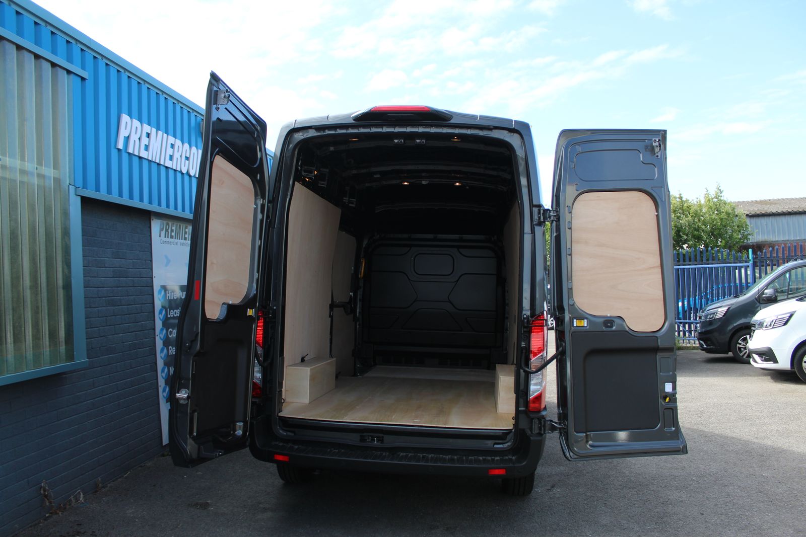 Ford Transit 2.0 350 EcoBlue Trend Panel Van 5dr Diesel Manual RWD L3 H3 Euro 6 (s/s) (130 ps) 5dr Manual 2026