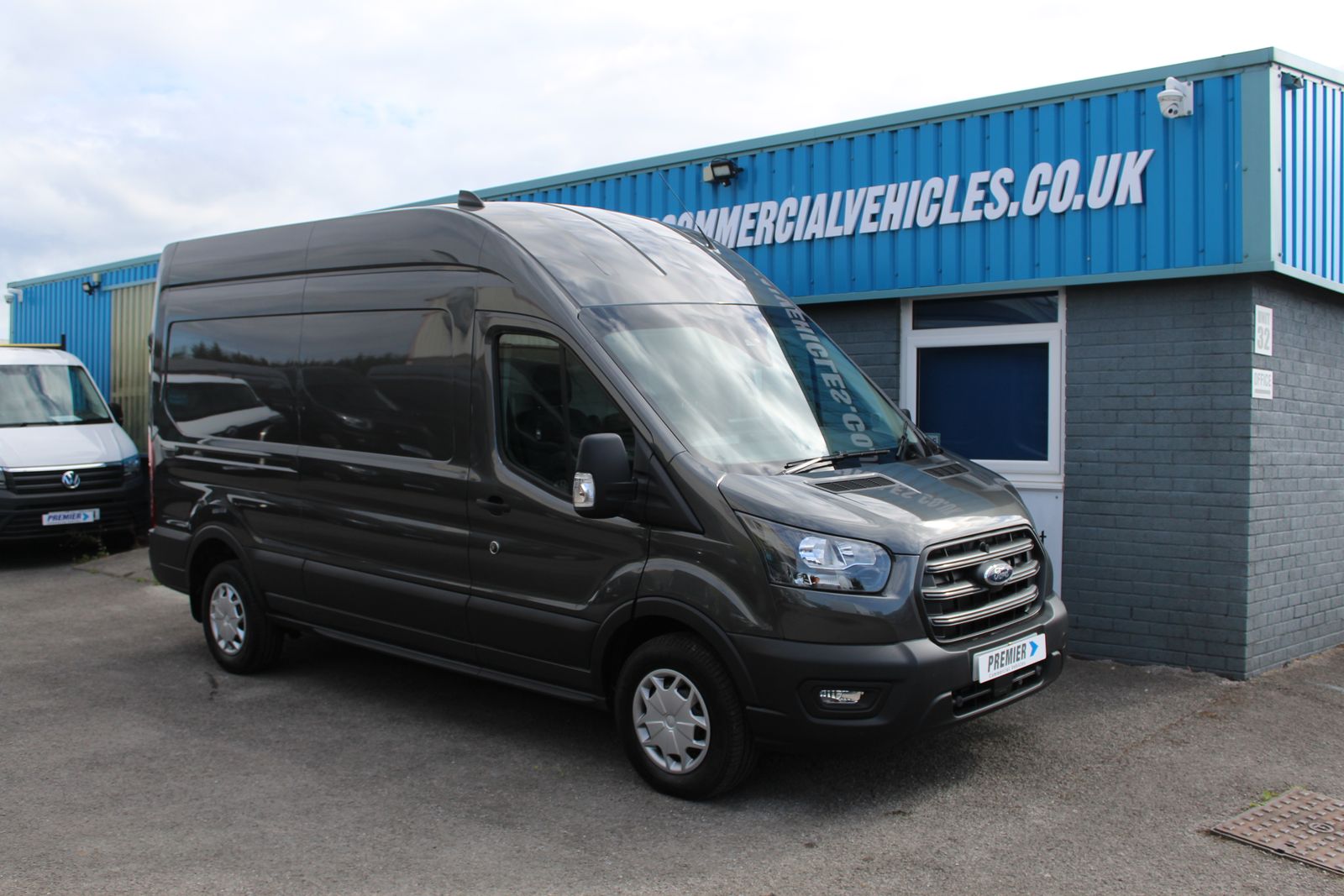 Ford Transit 2.0 350 EcoBlue Trend Panel Van 5dr Diesel Manual RWD L3 H3 Euro 6 (s/s) (130 ps) 5dr Manual 2026