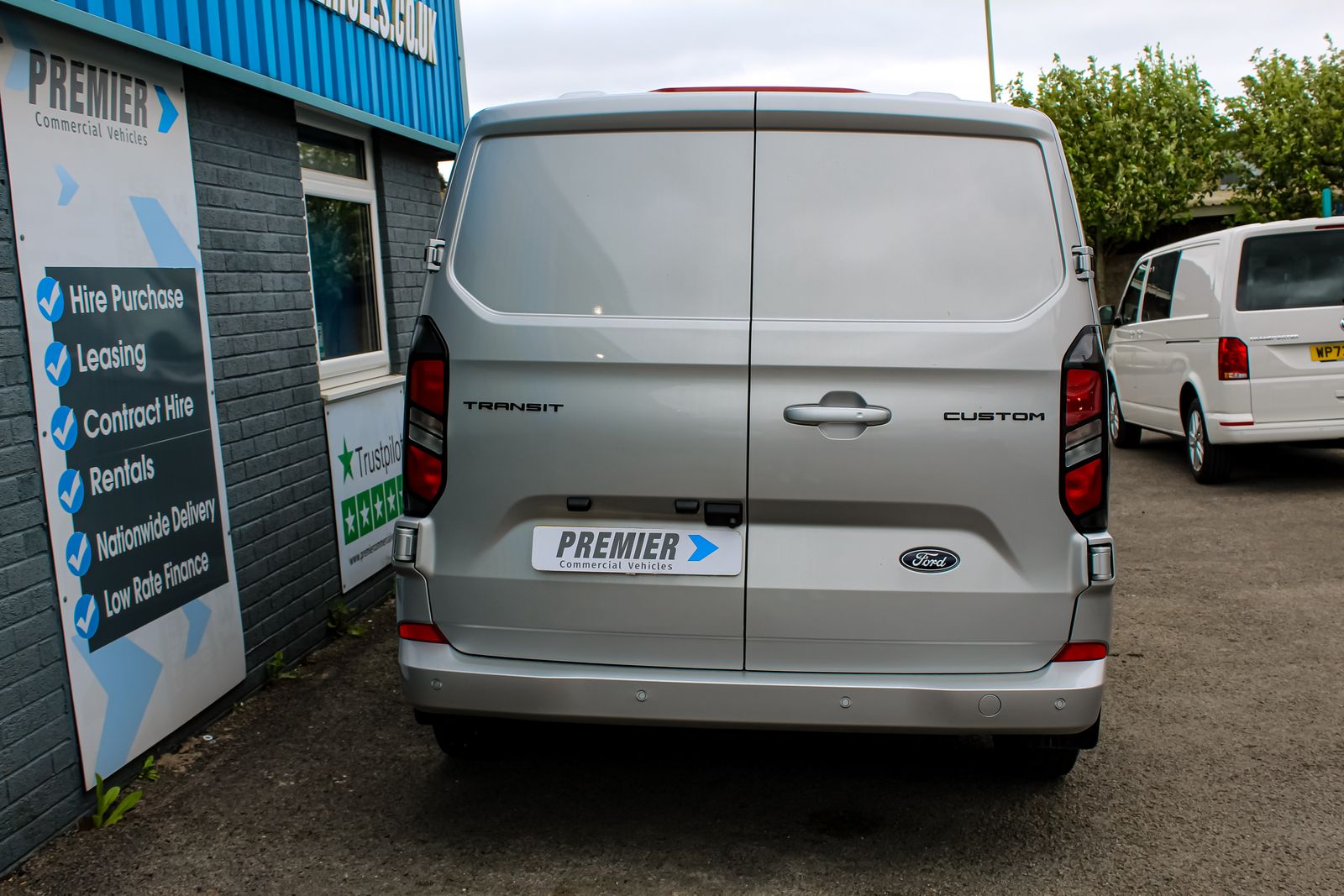 Ford Transit Custom 2.0 300 EcoBlue Limited Panel Van 5dr Diesel Manual L2 H1 Euro 6 (s/s) (150 ps) 5dr Manual 2026