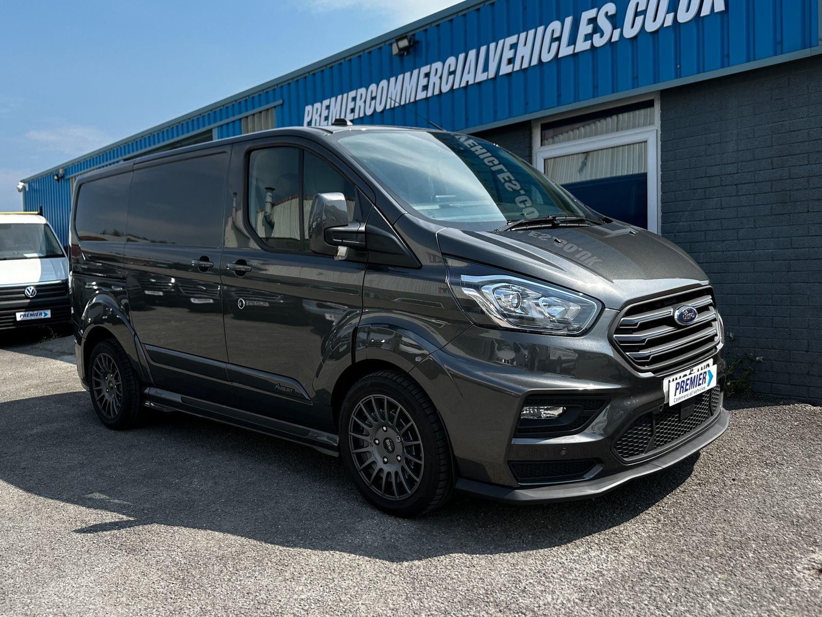 Ford Transit Custom 2.0 320 EcoBlue Limited Panel Van 5dr Diesel Manual L1 Euro 6 (s/s) (170 ps) MSRT 5dr Manual 2026