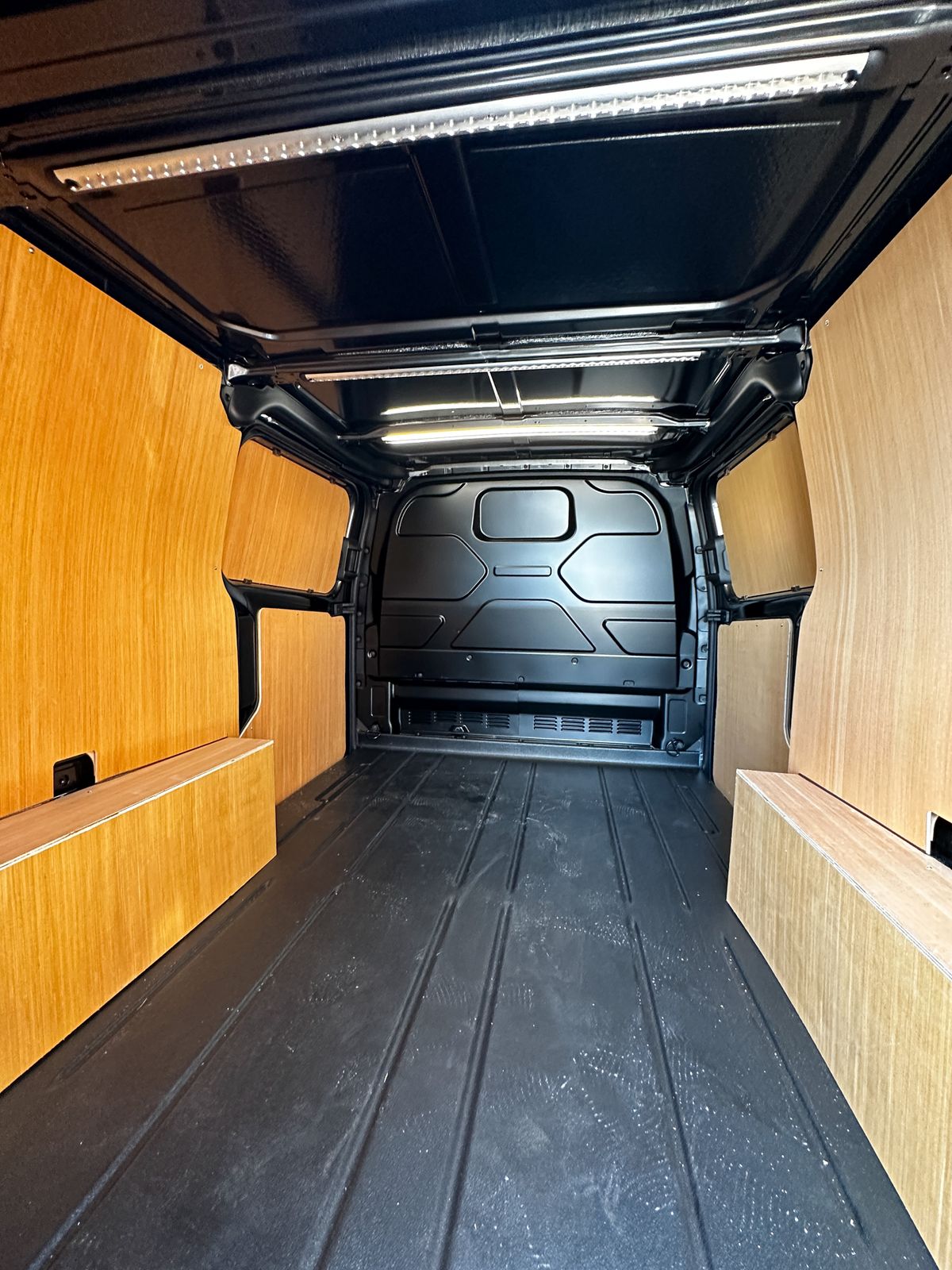 Ford Transit Custom 2.0 320 EcoBlue Limited Panel Van 5dr Diesel Manual L1 Euro 6 (s/s) (170 ps) MSRT 5dr Manual 2026