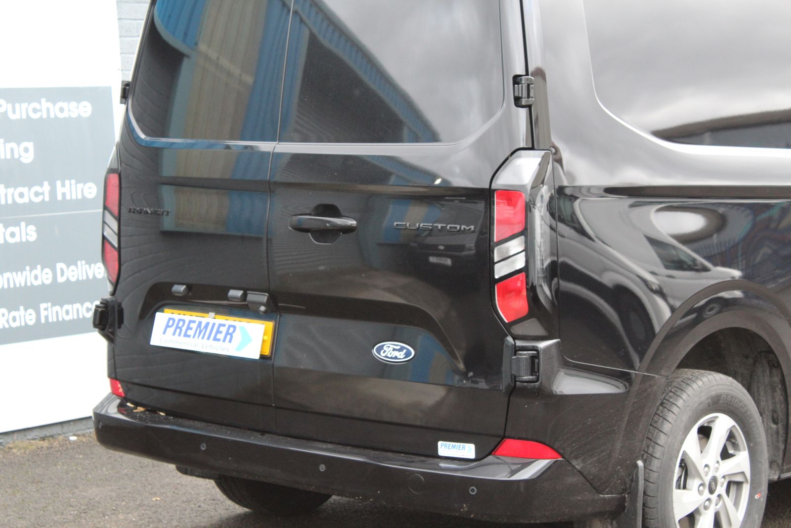 Ford Transit Custom 2.0L 280 Limited EcoBlue Diesel Manual Euro 6 (134 bhp) 0dr Manual 2026