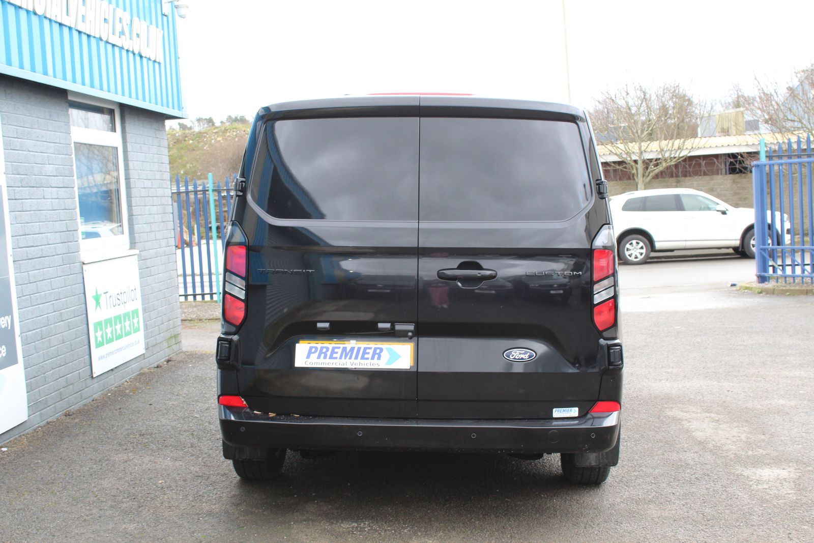 Ford Transit Custom 2.0L 280 Limited EcoBlue Diesel Manual Euro 6 (134 bhp) 0dr Manual 2026