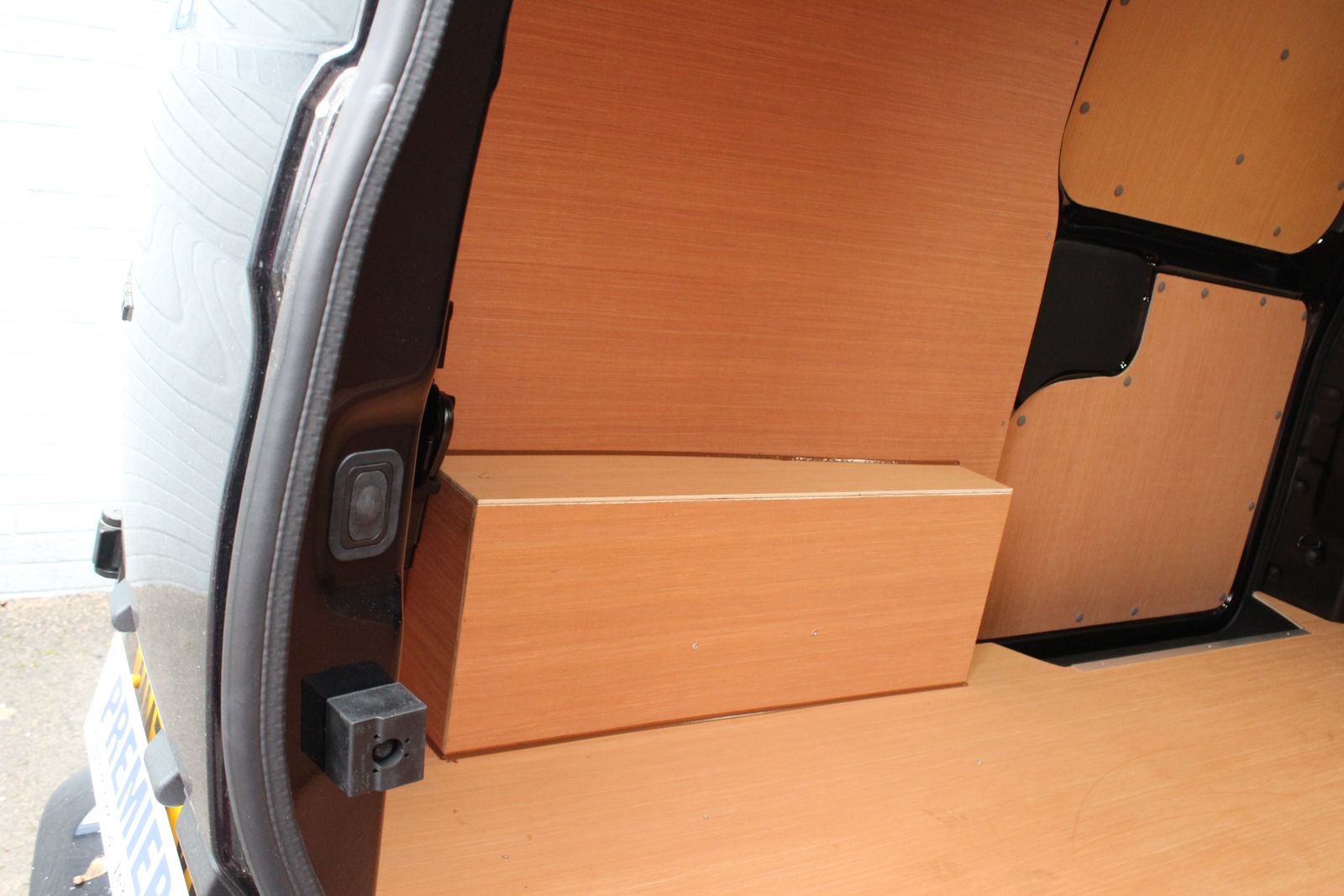 Ford Transit Custom 2.0L 280 Limited EcoBlue Diesel Manual Euro 6 (134 bhp) 0dr Manual 2026