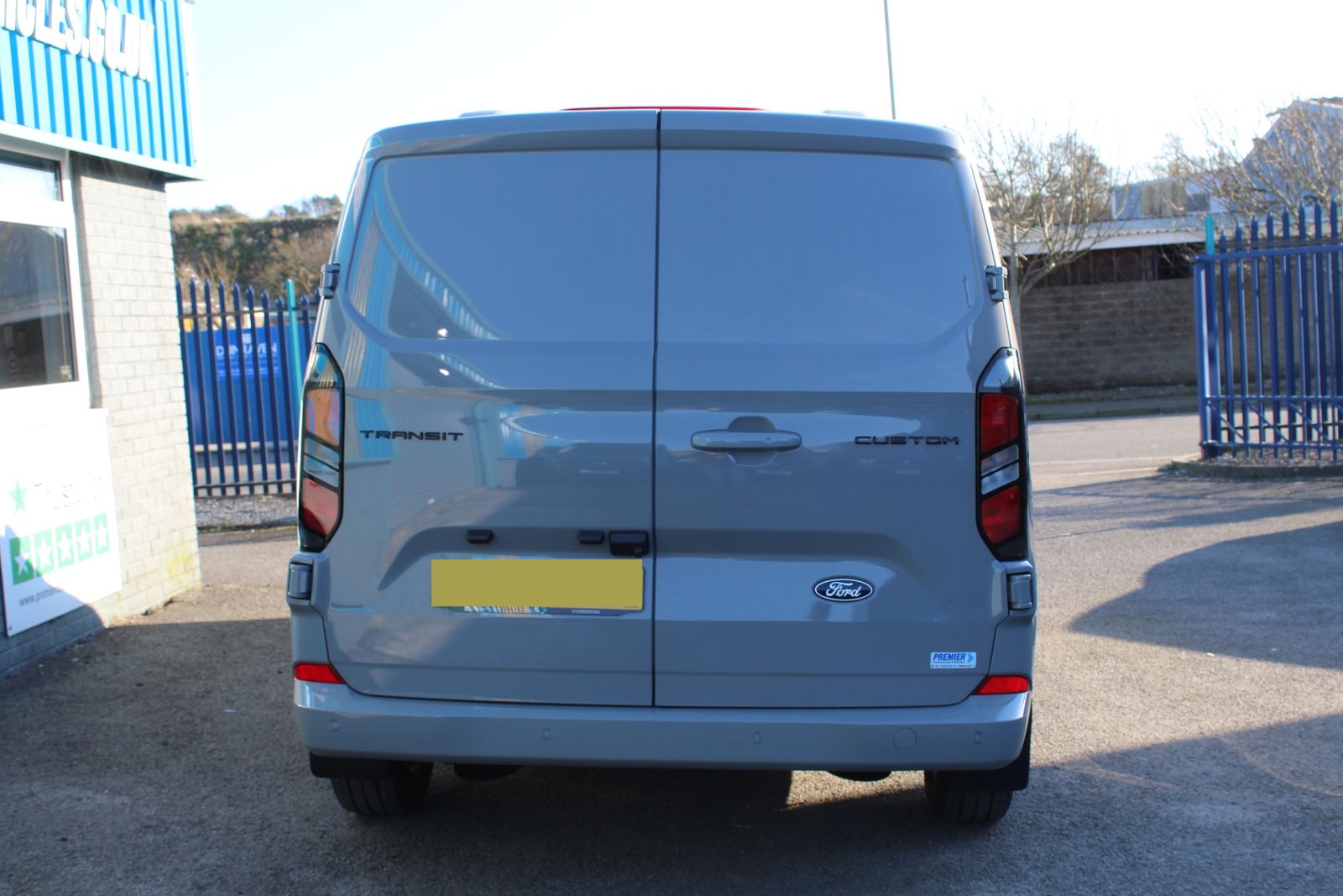 Ford Transit Custom 2.0L 280 Limited EcoBlue Diesel Manual Euro 6 (134 bhp) 5dr 2026