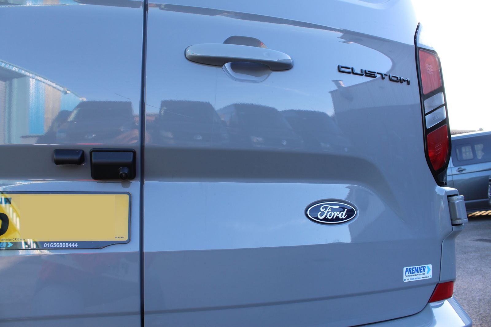 Ford Transit Custom 2.0L 280 Limited EcoBlue Diesel Manual Euro 6 (134 bhp) 5dr 2026