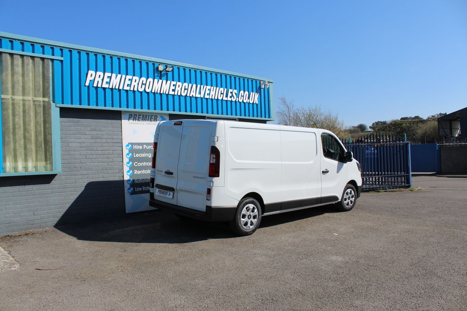 Renault Trafic 2.0L LL30 Advance Blue dCi Diesel Manual Euro 6 (130 bhp) 0dr Manual 2026