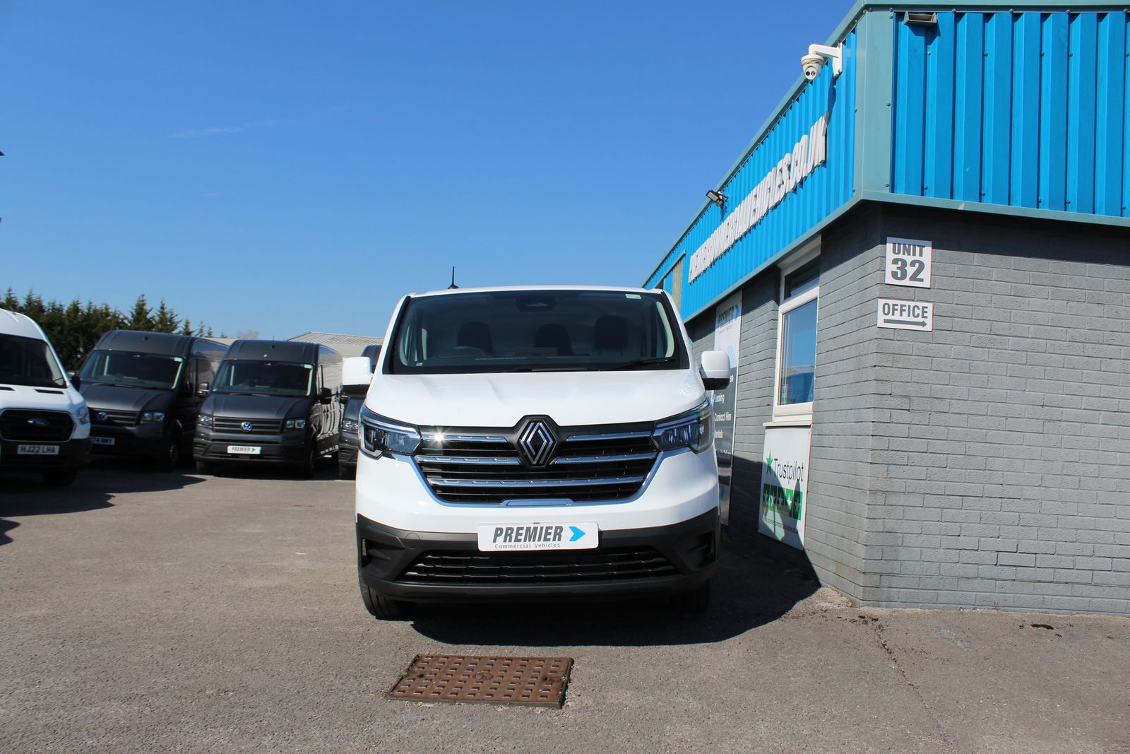 Renault Trafic 2.0L LL30 Advance Blue dCi Diesel Manual Euro 6 (130 bhp) 0dr Manual 2026