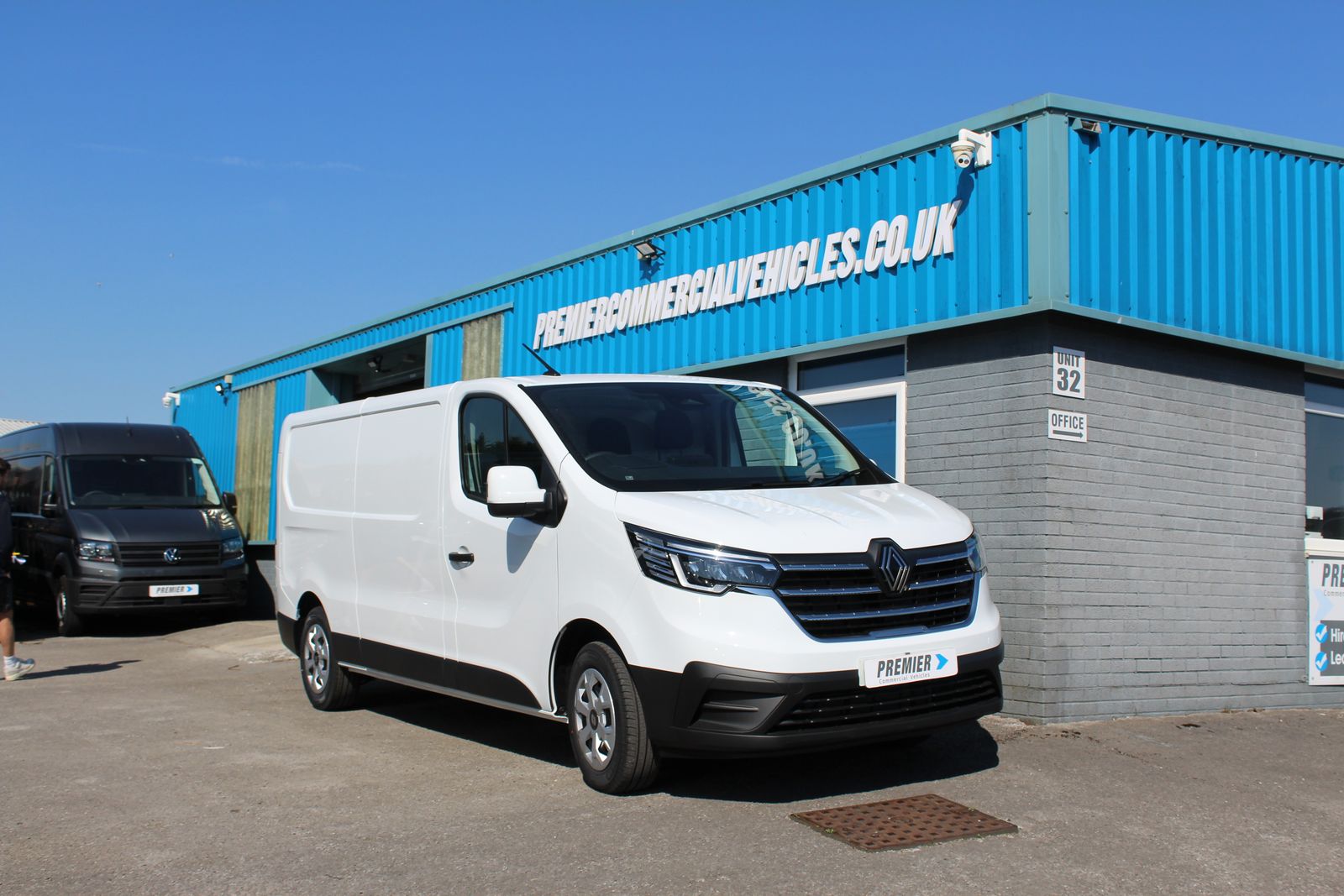 Renault Trafic 2.0L LL30 Advance Blue dCi Diesel Manual Euro 6 (130 bhp) 0dr Manual 2026