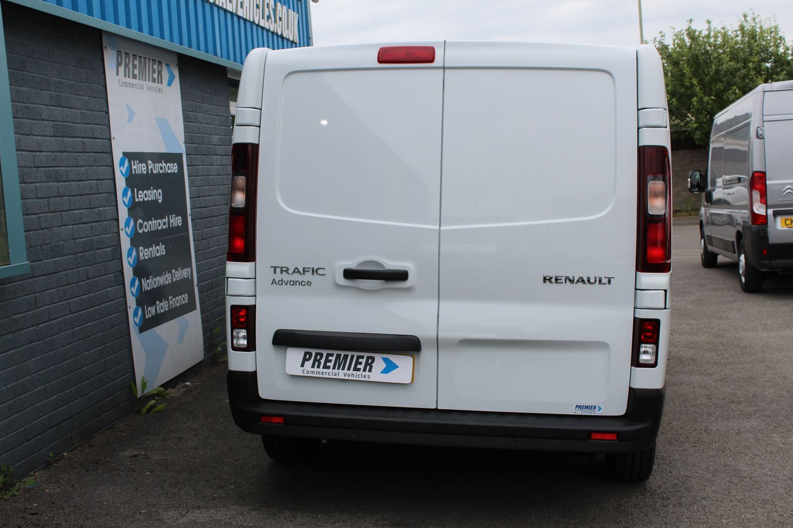 Renault Trafic 2.0L SL30 Advance Blue dCi Diesel Manual Euro 6 (130 bhp) 0dr Manual 2026