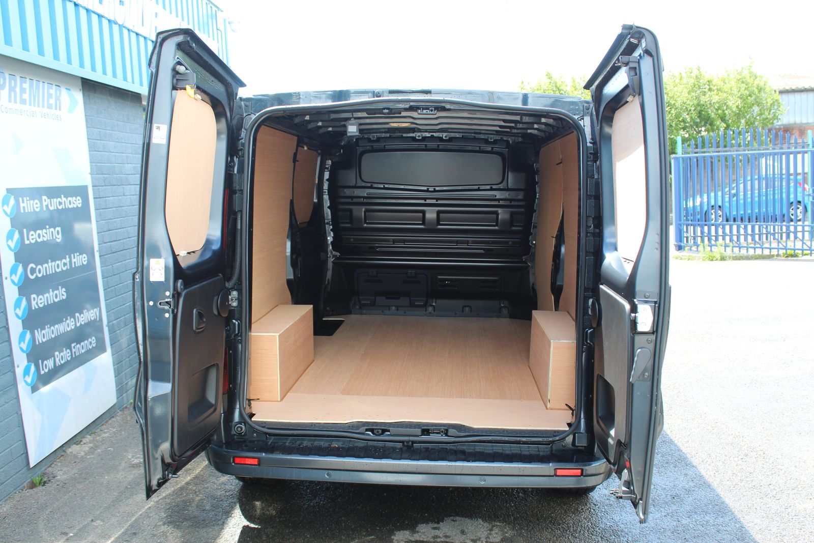 Renault Trafic TRAFIC LWB 150PS SPORT+ 5dr Manual 2026