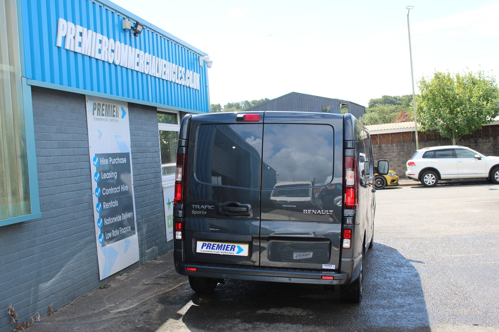Renault Trafic TRAFIC LWB 150PS SPORT+ 5dr Manual 2026