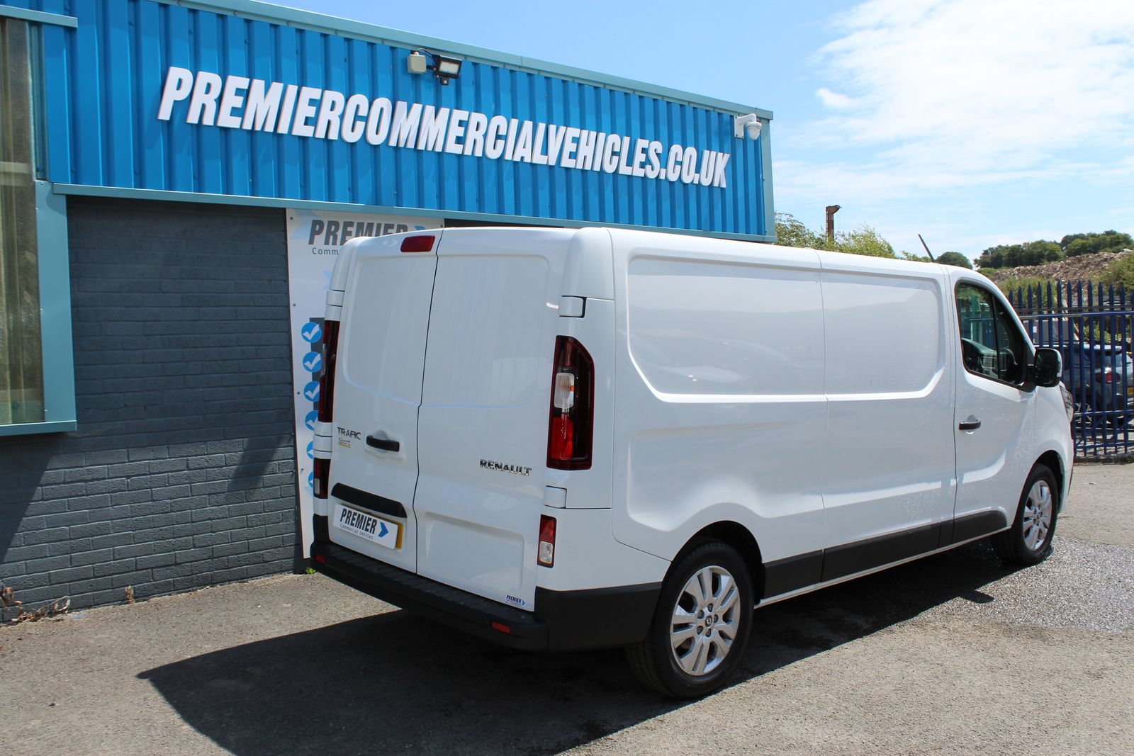 Renault Trafic TRAFIC LWB 130PS SPORT 5dr Manual 2026