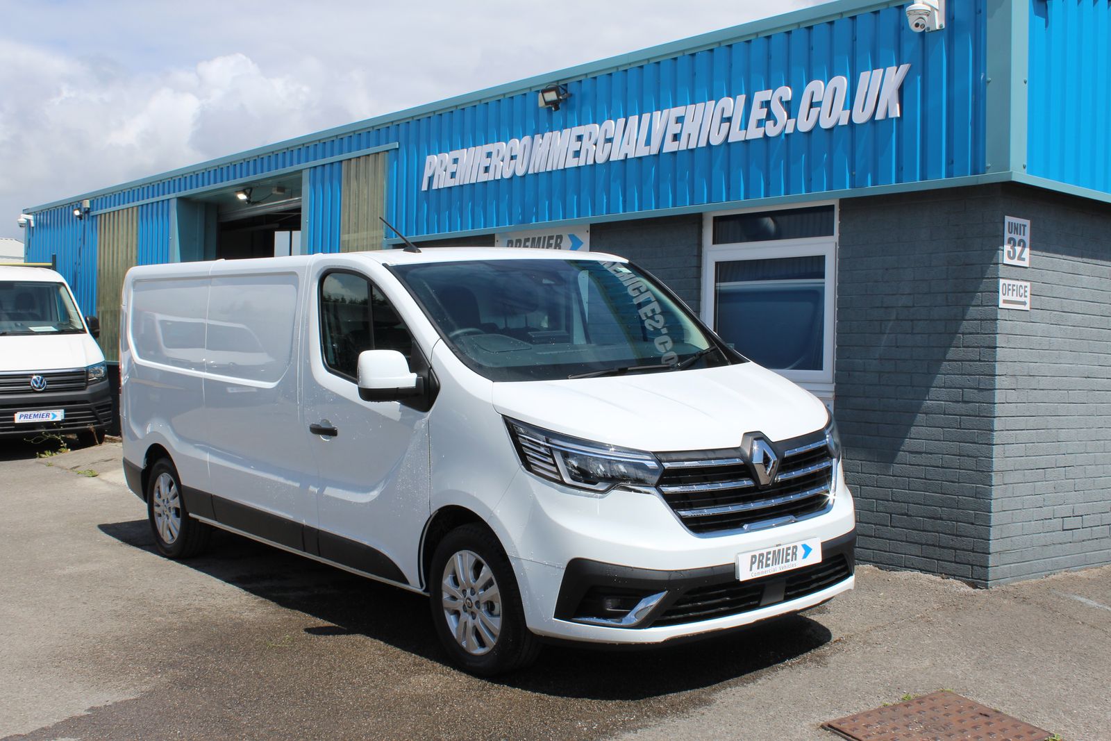 Renault Trafic TRAFIC LWB 130PS SPORT 5dr Manual 2026