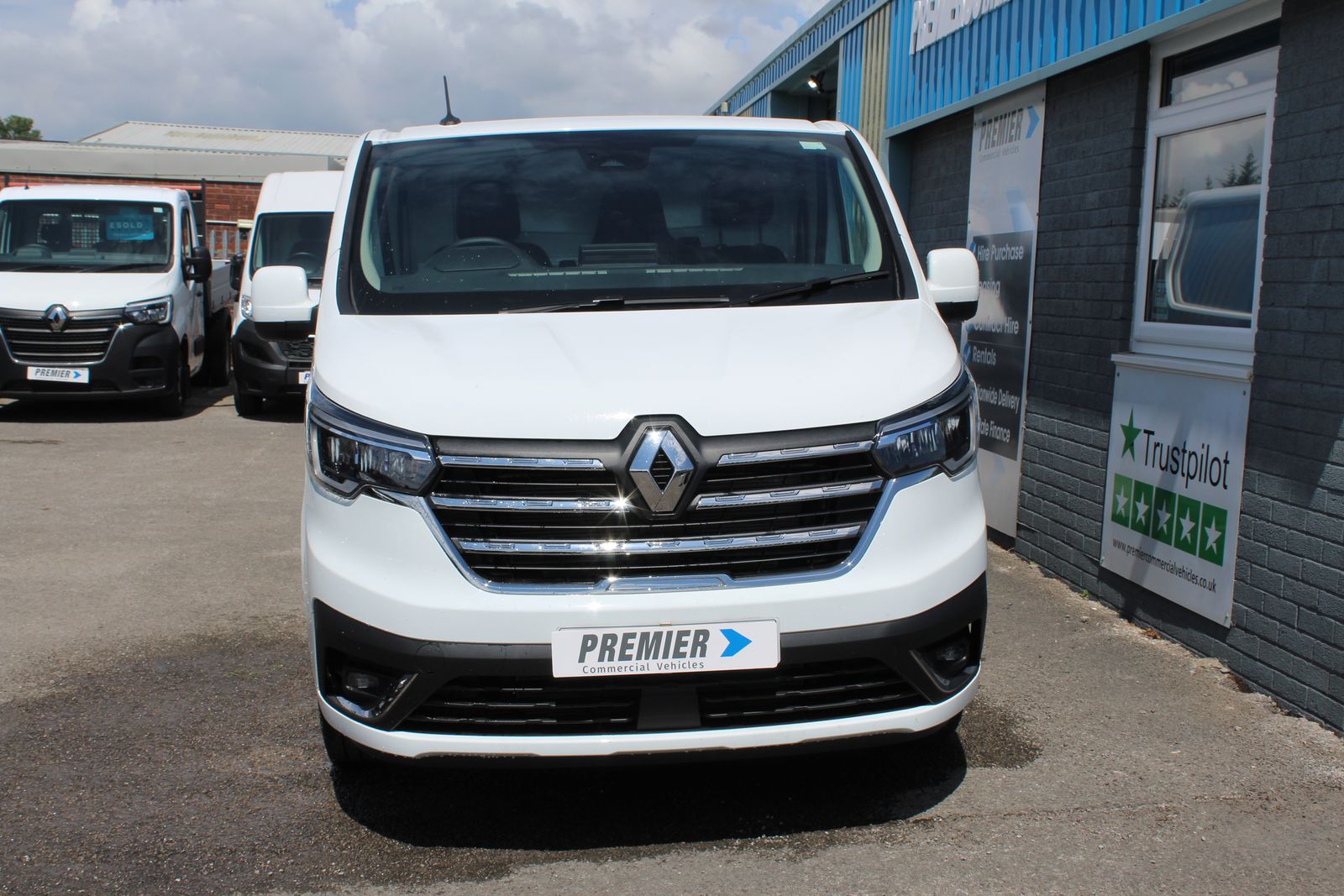 Renault Trafic TRAFIC LWB 130PS SPORT 5dr Manual 2026