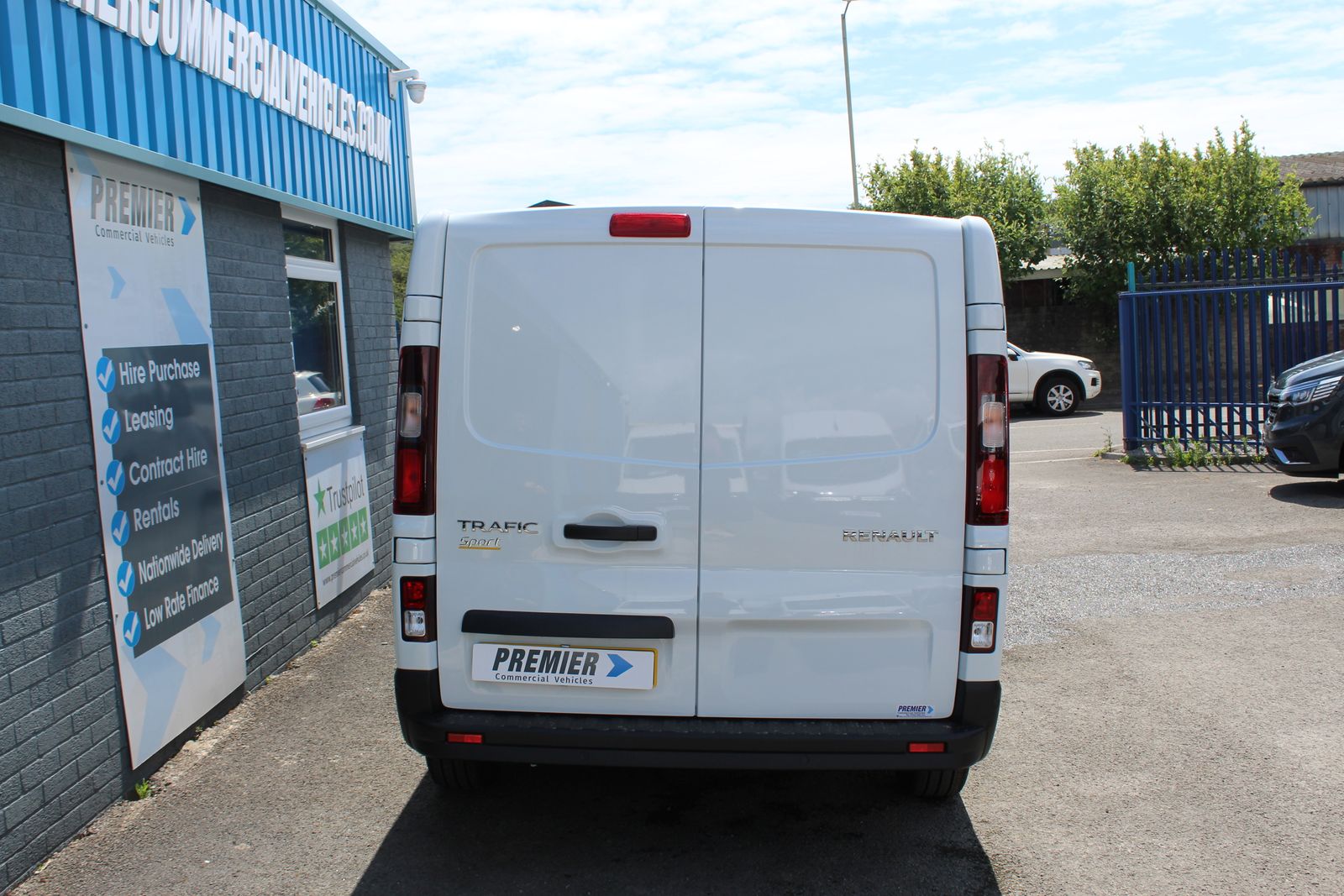 Renault Trafic TRAFIC LWB 130PS SPORT 5dr Manual 2026