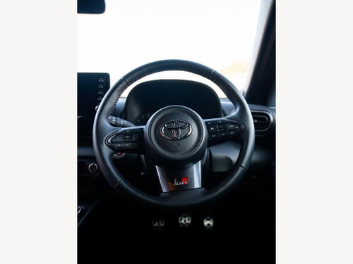 Toyota GR YARIS 10