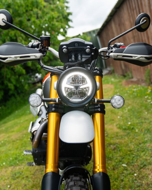 Triumph Scrambler 1200 xe 4