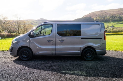Vauxhall Vivaro 2