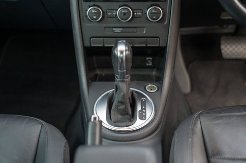 Volkswagen Beetle auto 26