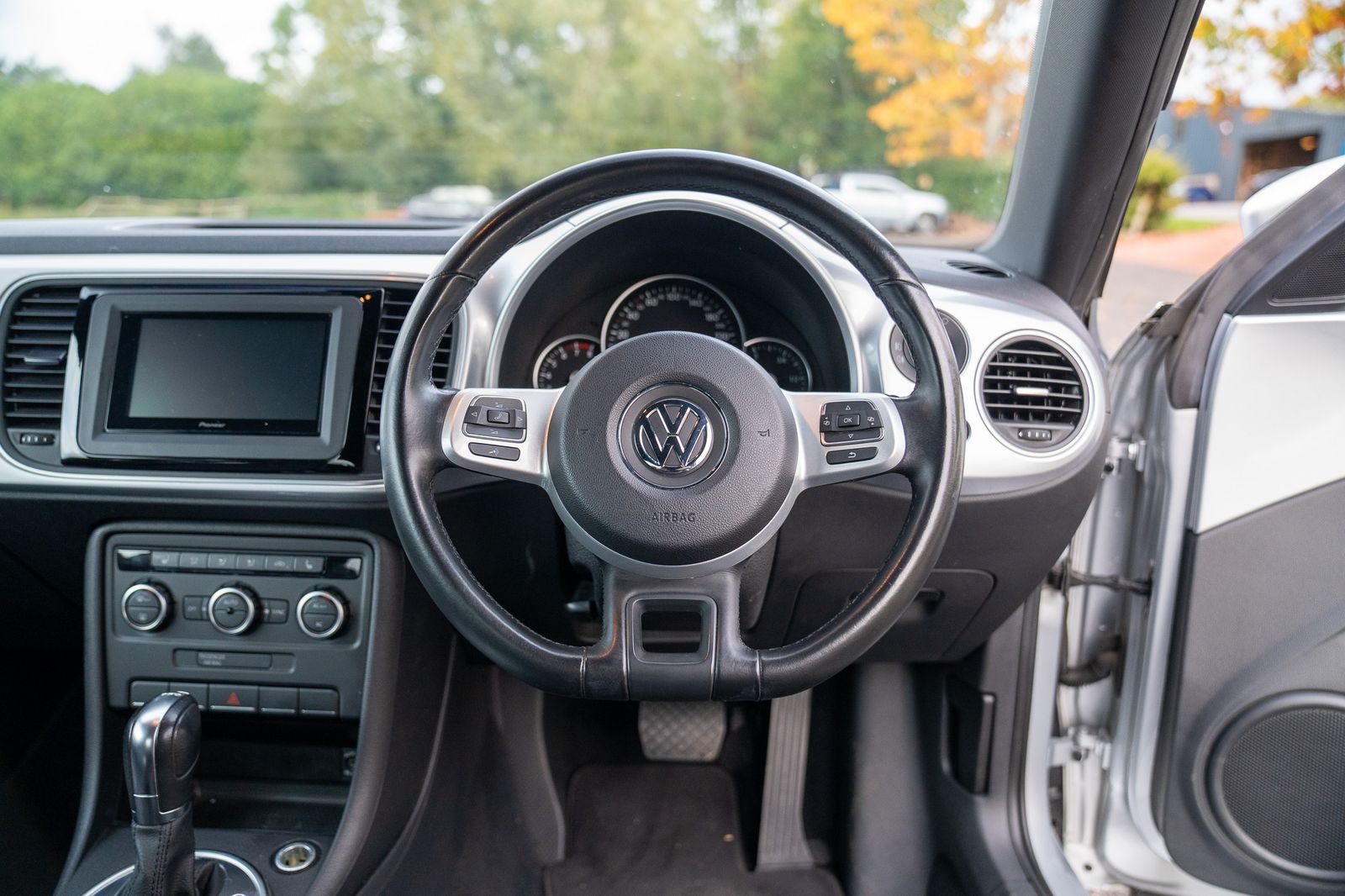 Volkswagen Beetle auto
