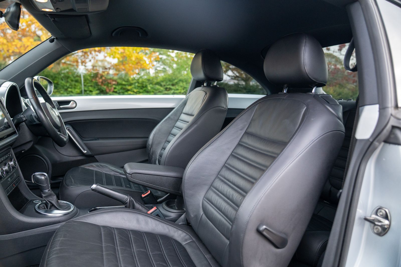 Volkswagen Beetle auto