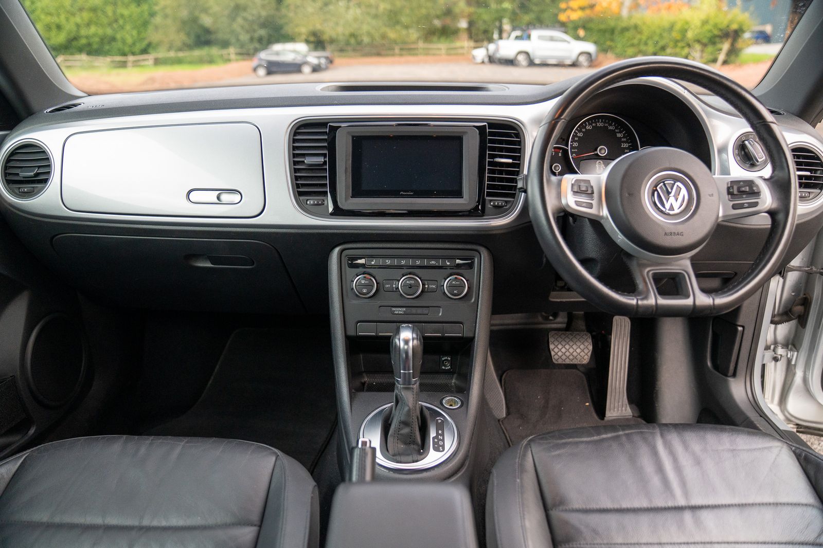 Volkswagen Beetle auto
