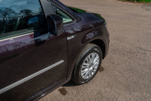 Volkswagen Caddy Life 29