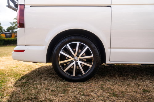 Volkswagen California 11
